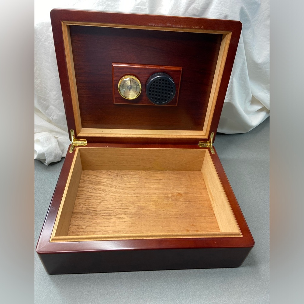 Mahogany Wood Humidor Box Spanish Cedar interior Hygrometer‎ and Humidifier